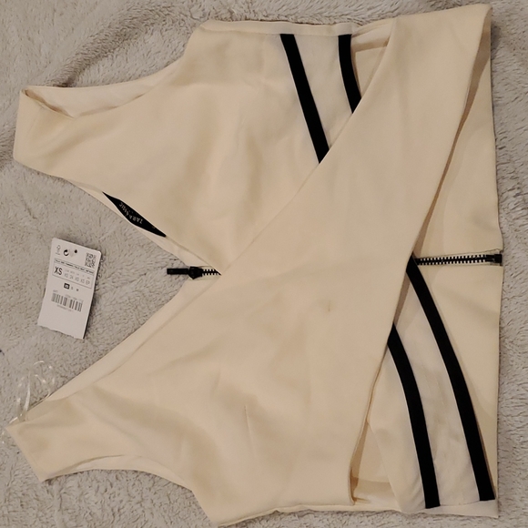 Zara top - Picture 1 of 2